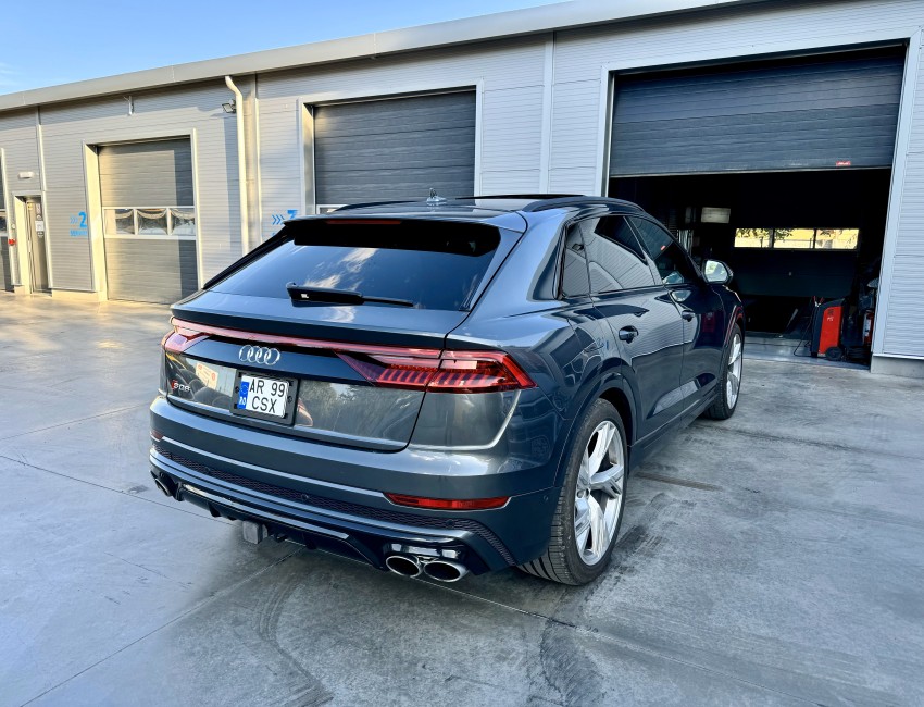 Audi SQ8