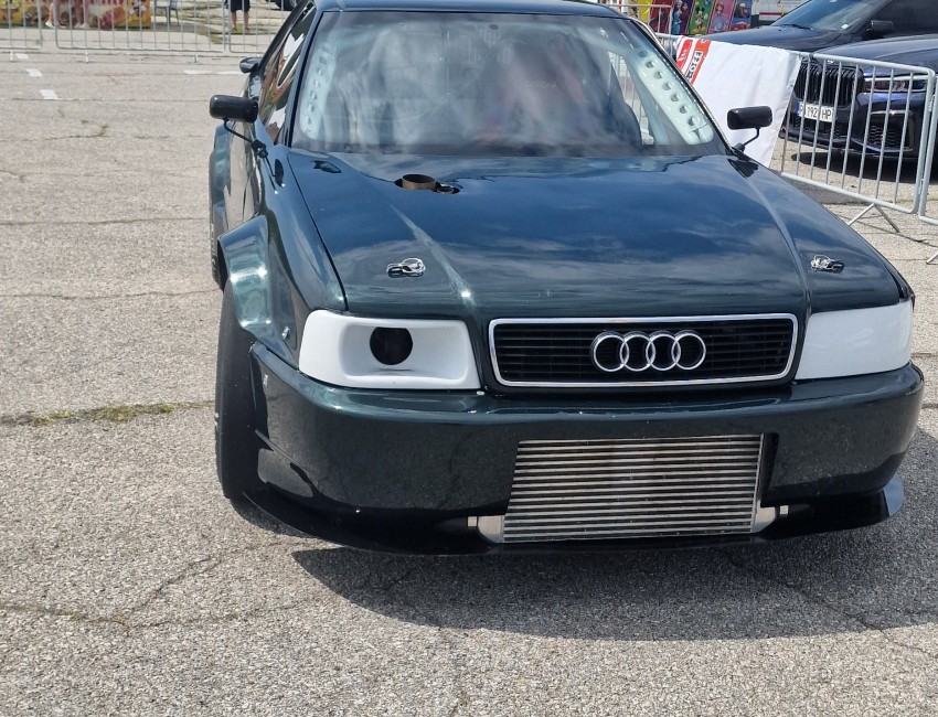 Audi  S2