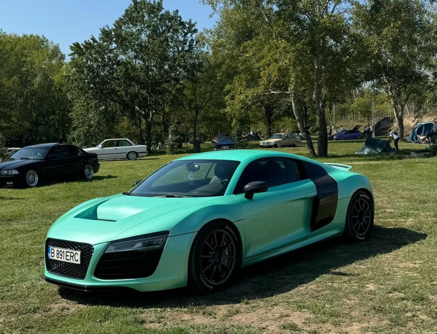 Audi R8