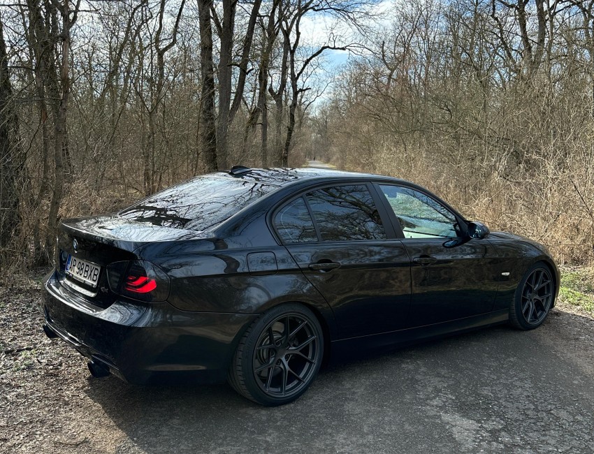 BMW E90