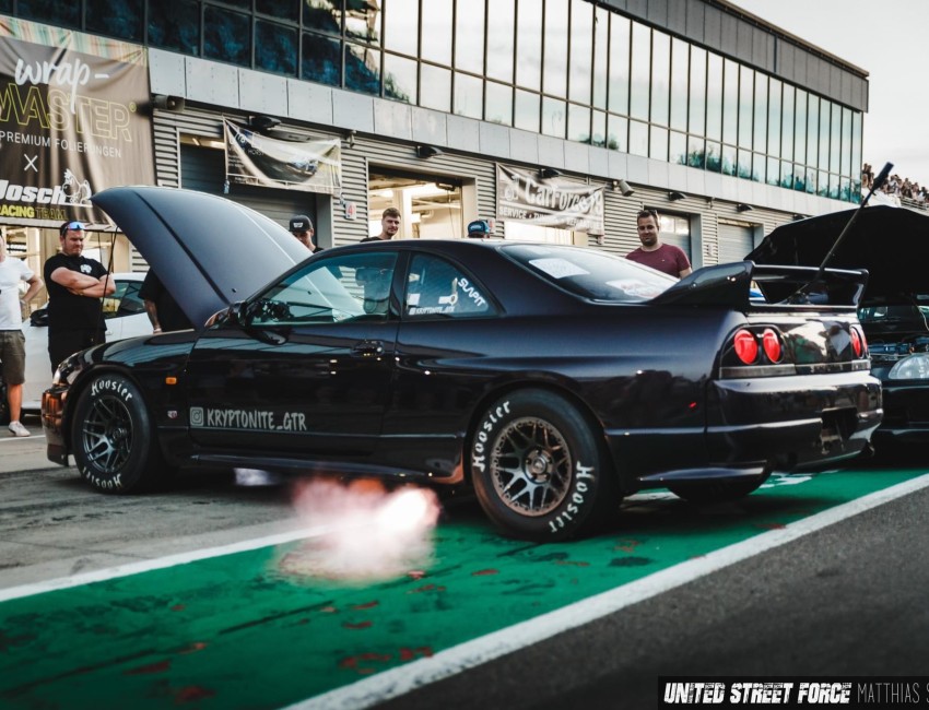 Nissan Skyline R33 Gtr