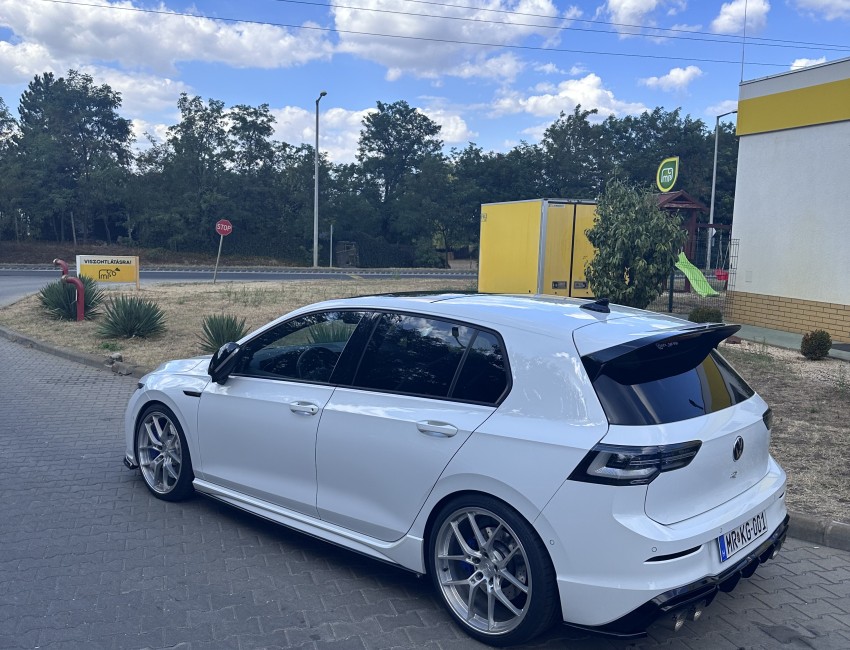 VW Golf R