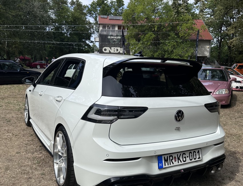 VW Golf R