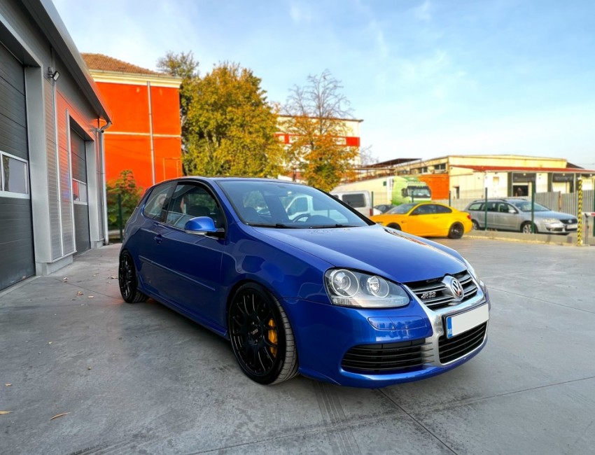 VW Golf 5 R32