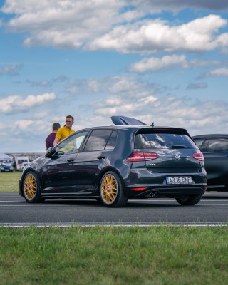 RoDRAG CAR MEETING - 2nd Edition